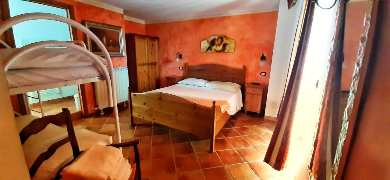 Casale Trusella Bed & Breakfast Ponti Rom bilde