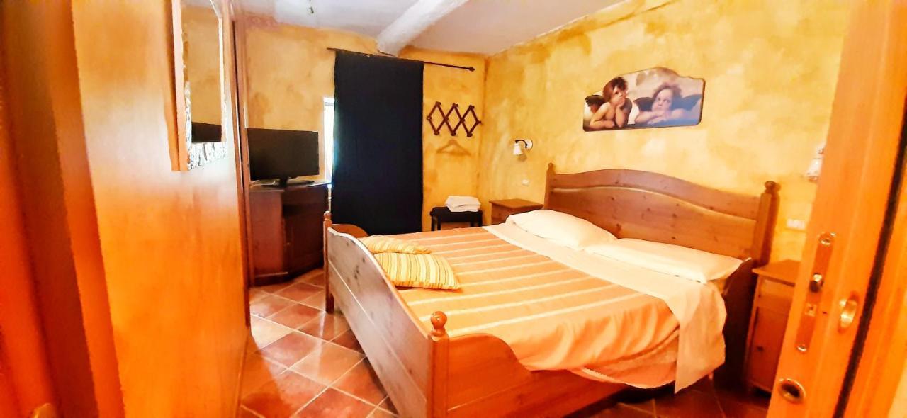 Casale Trusella Bed & Breakfast Ponti Rom bilde